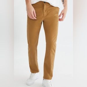 Aeropostale 29x32 chino khaki pants slim straight fit